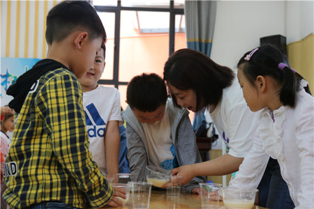 以探究之心观察世界 以踏实行动走科学之路